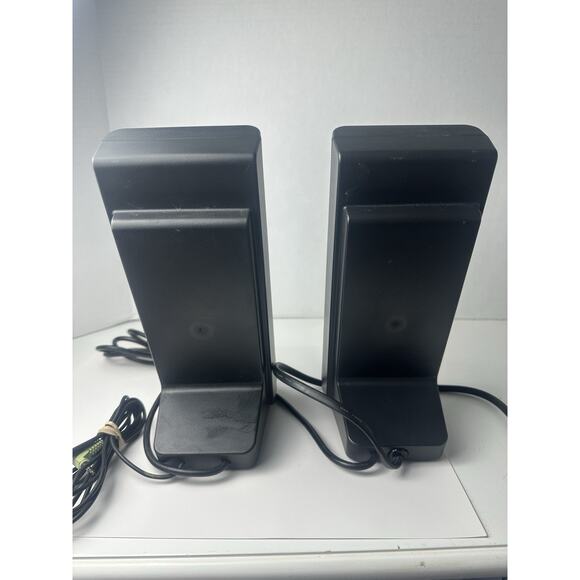 Logitech S-0264A 2.0 Channel Desktop Wired Pair Computer Speakers in Black - Picture 5 of 6